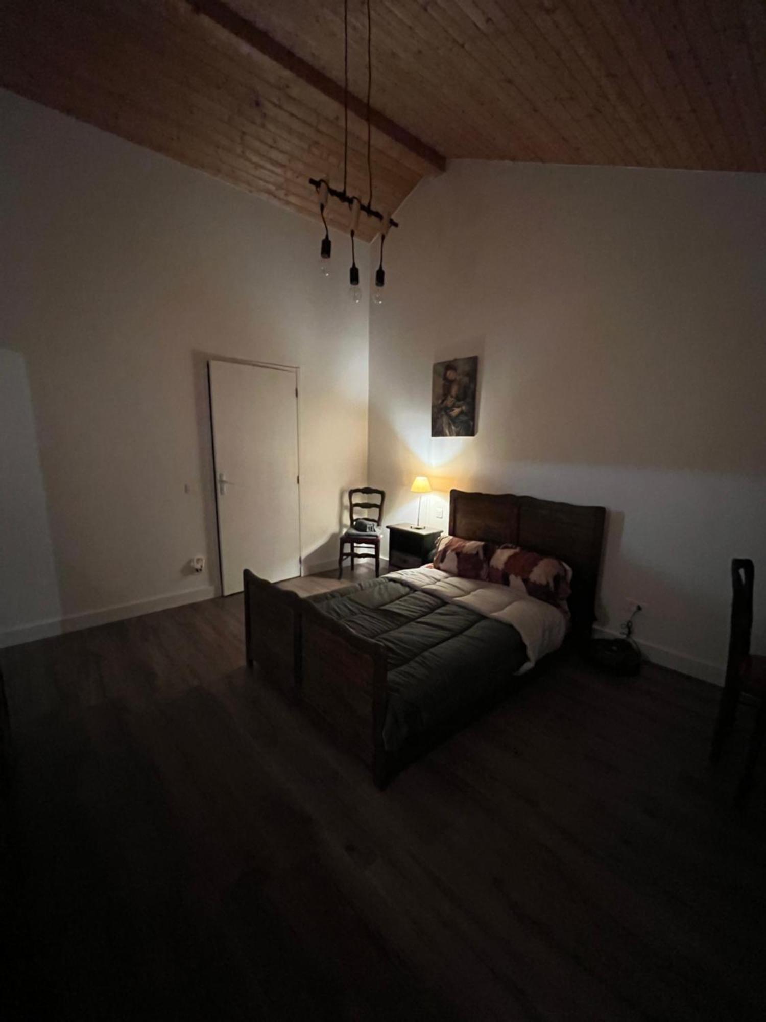 Villa Chez Mamie LʼIsle-Jourdain Esterno foto