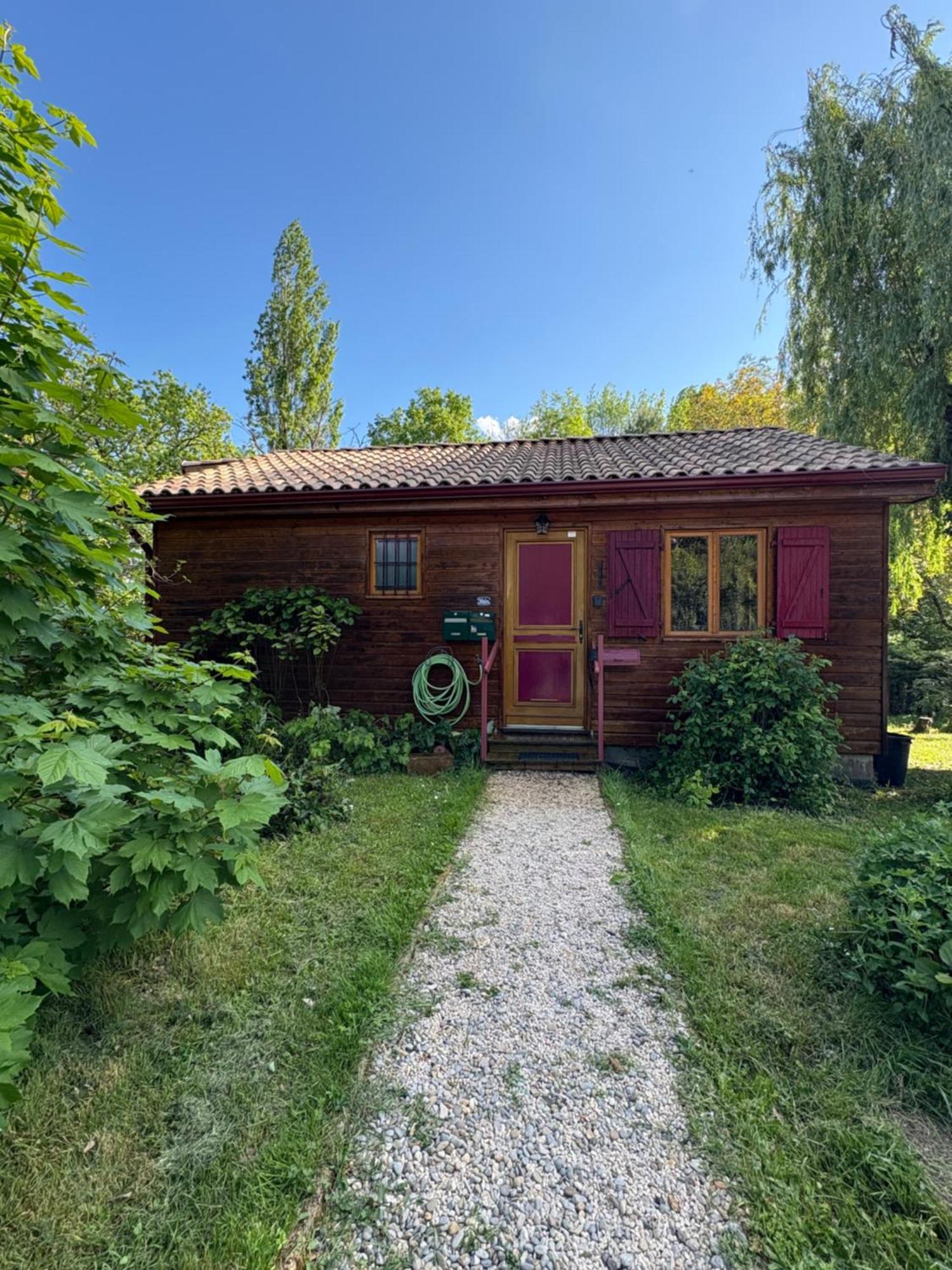 Villa Chez Mamie LʼIsle-Jourdain Esterno foto